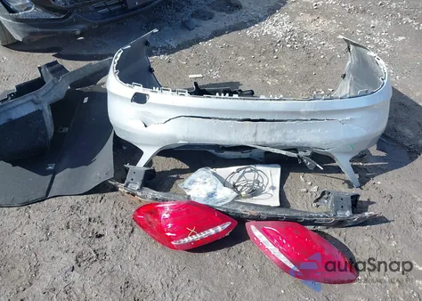 2015 Mercedes-Benz C 300 4Matic/Luxury 4Matic/Sport 4Matic из США, поврежденный, VIN 55SWF4KB0FU080164